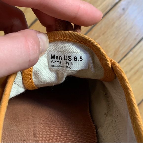 Orange vans - Picture 3 of 4